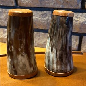 Salt and Pepper Shaker Set - Brown